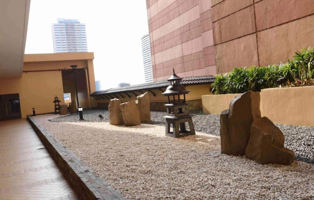 Grand Riviera Suites Comfy Condo Near Us Embassy Manila Bay Roxas Blvd Ermita マニラ市 エクステリア 写真